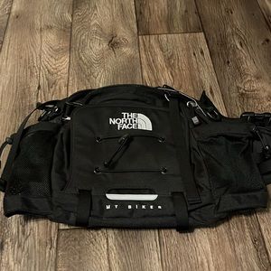 The North Face waist bag mountain biker lumbar fanny pack black.